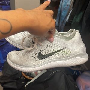 White Nike fly knits